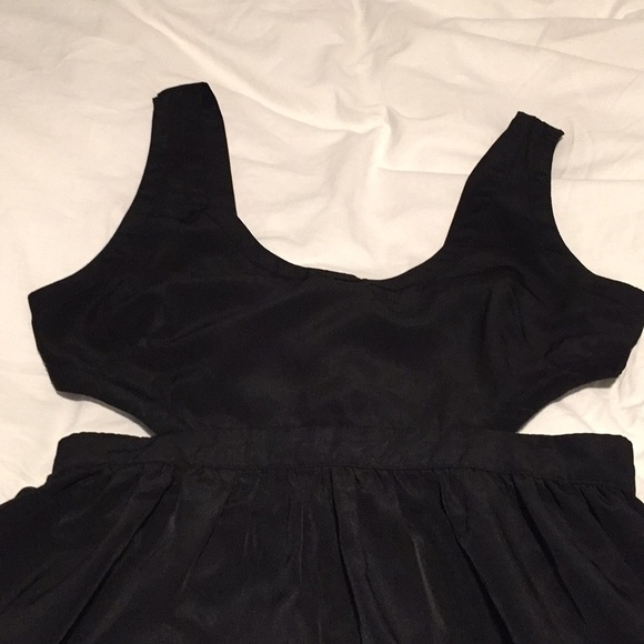 Ali & Kris  Summer Dress - Picture 9 of 9